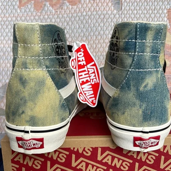 Vans Men’s Sk8-Hi Tapered
Denim Embroidery Olive/White 
VN0A5KRUY33
Sneakers - Picture 14 of 16